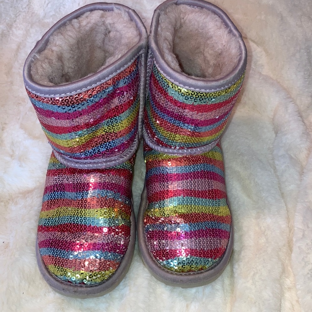 Little Girls size 12 Uggs